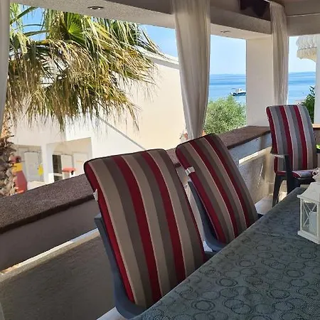 With A Balcony And Sea View - Santek Lägenhet *