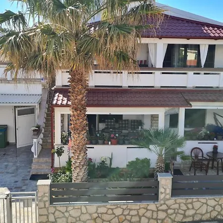 With A Balcony And Sea View - Santek Lägenhet *